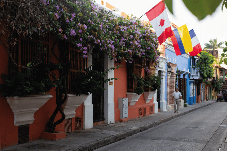 Riding bike in Cartagena with a local guide