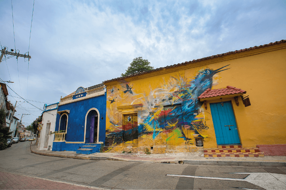 Visiting the graffiti distric with a street art expert